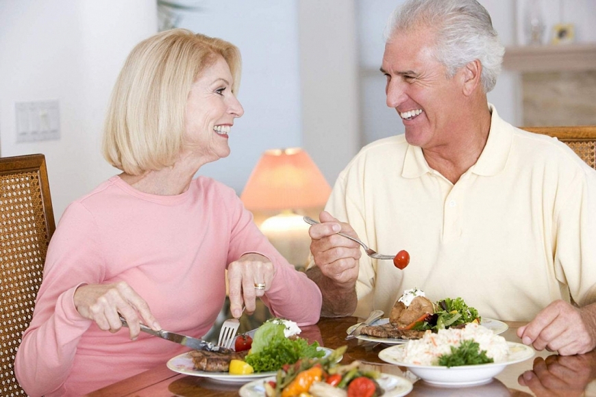 Bí quyết dinh dưỡng cho người cao tuổi sống khỏe