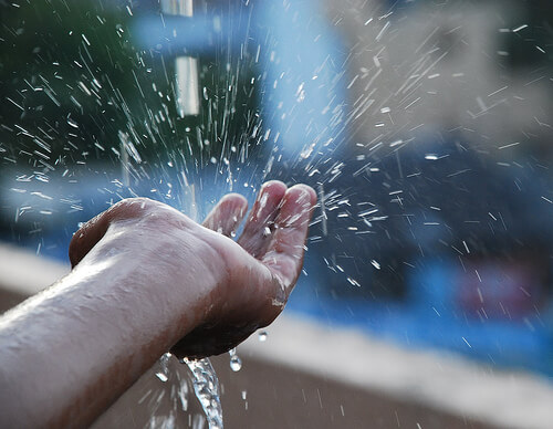 Sử dụng nước mưa đúng cách và an toàn